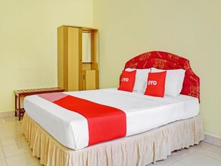 Фото отеля OYO 90423 Hotel Aman