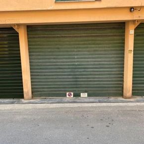 NearBy Hotel