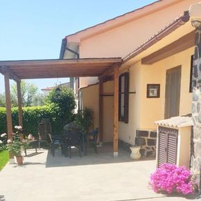 NearBy Hotel