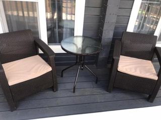 Коттеджи у Константиновского дворца