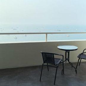 NearBy Hotel