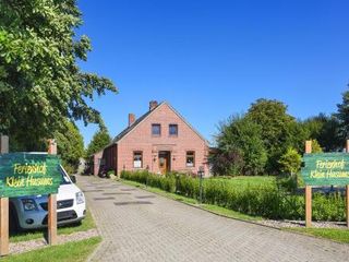 Hotel pic Ferienwohnungen auf dem Ferienhof Klein Husums