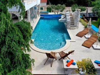 Hotel pic Luxury Villa with Pool, Jacuzzi, Sauna and Gym