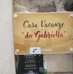 NearBy Hotel