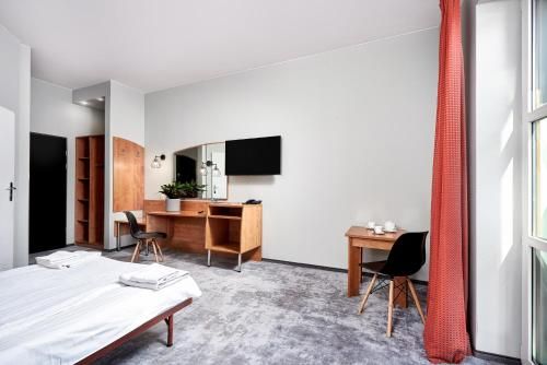Hotel Photo 12