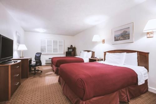 Photo of Sky-Palace Inn & Suites McCook