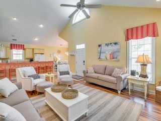 Hotel pic Bermuda Bay Home - Gated Oceanfront Community