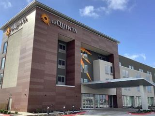 Фото отеля La Quinta Inn & Suites by Wyndham Corpus Christi Southeast