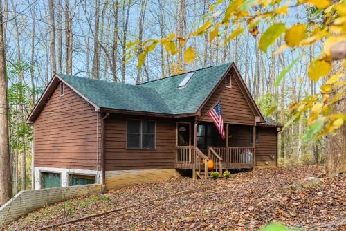 Photo of Harpers Ferry Cabin with Deck and Grill, Game Room, WiFi