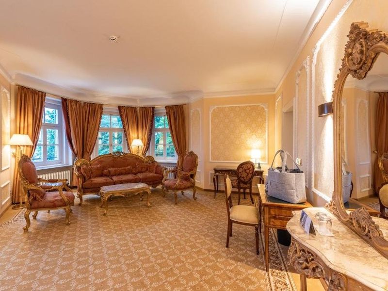 Hotel Photo 9