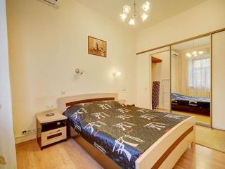 Luxury Apartament on Nevsky 150