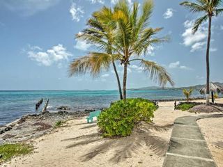 Фото отеля Beachfront St Croix Condo with Pool and Lanai!