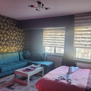 NearBy Hotel