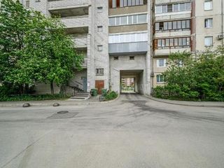 Квартира у метро Комендантский проспект