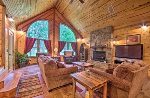 Photo of Spacious Family Home with Fire Pit on Norfork Lake!