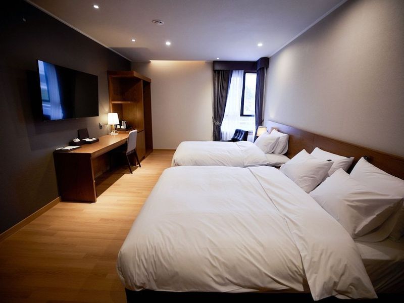 Hotel Photo 9
