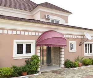 Room in Apartment - Auris Court - Economy Abuja Nigeria