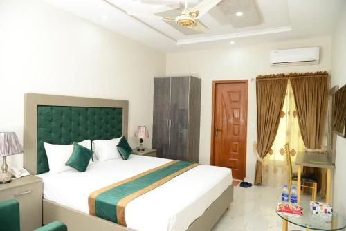Hotel Photo 18