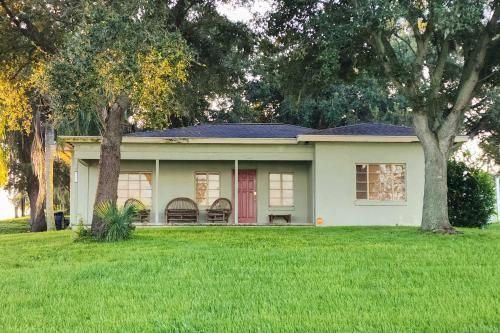 Photo of Auburndale House with Private Porch and Gas Grill