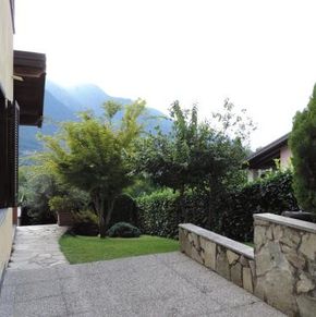NearBy Hotel