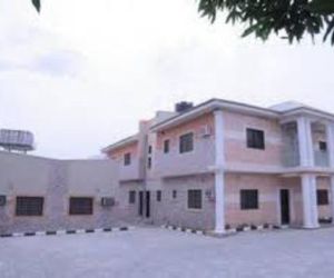 Room in Guest room - Dilida Guest Suites-standard Abuja Nigeria