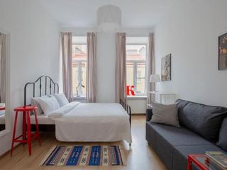 GorodRek near Palace Square (2 rooms)