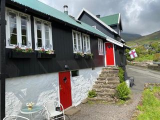 Hotel pic Cozy Traditional Faroese House Next to the River