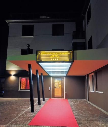 Hotel Photo 16
