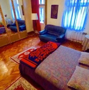 NearBy Hotel