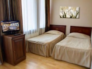 Гостиница Лель