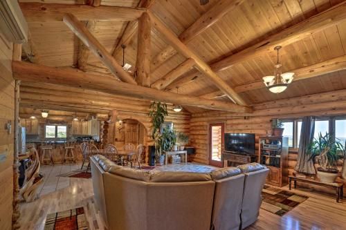 Photo of Exquisite Log Home with Lander Valley Views!