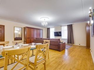 Apartment Bolshaya Morskaya 27
