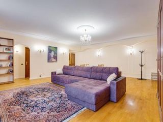 Apartment Bolshaya Morskaya 27