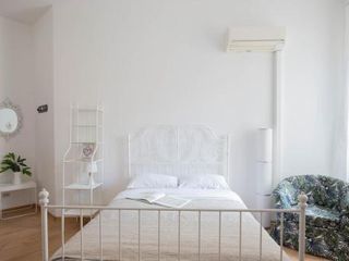 GorodRek near Palace Square (4 rooms)