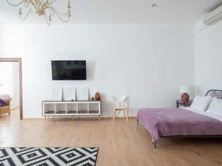 GorodRek near Palace Square (4 rooms)