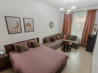 St-Isaak Apartment with 3 bedrooms and 2 bathrooms