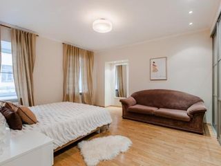 Nevsky 54 Apartment with 2 bedrooms