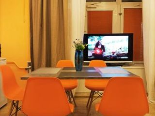 First Floor Warm Welcome Apartment on Malaya Morskaya