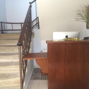 NearBy Hotel
