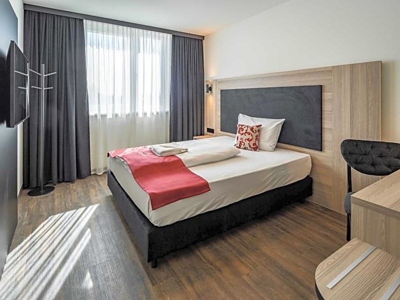 Hotel Photo 6