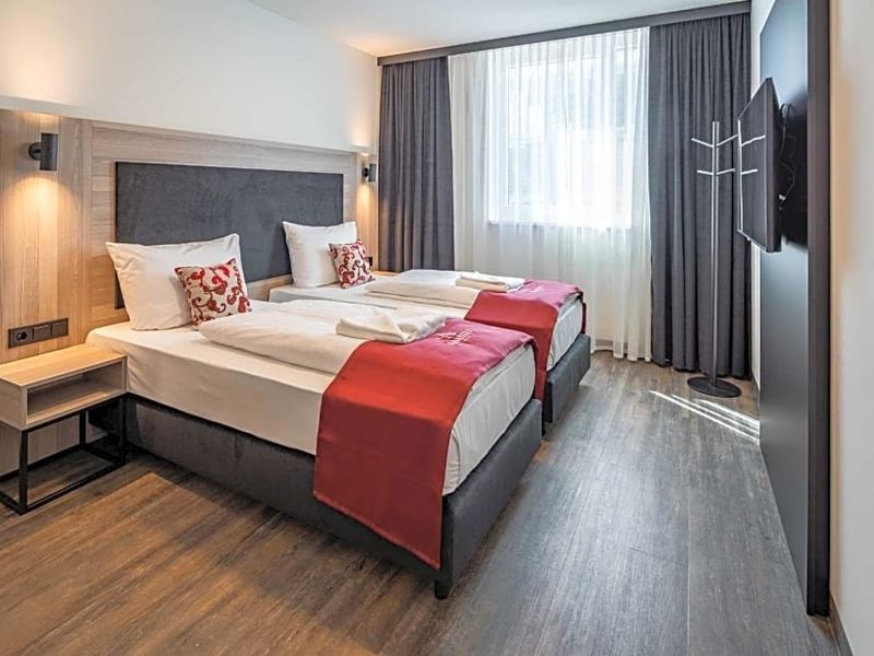Hotel Photo 7