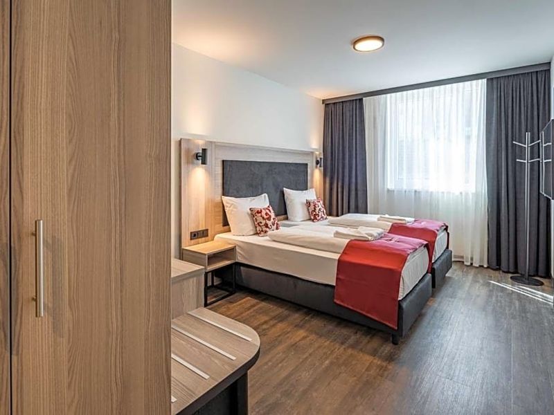 Hotel Photo 10