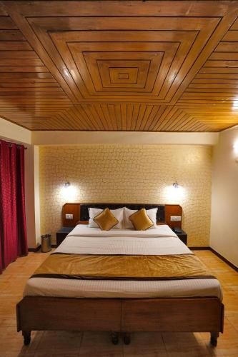 Hotel Atithi Mall Road