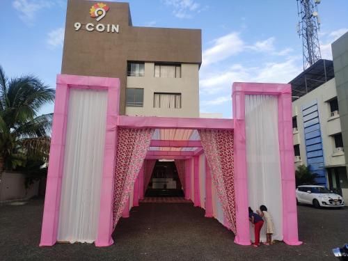 hotel 9 coin