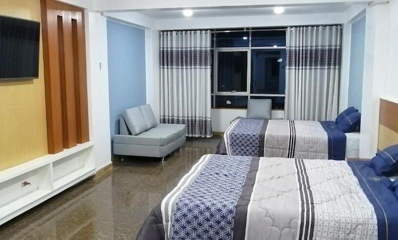 Hotel Photo 12