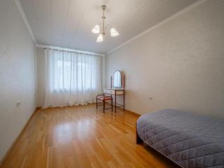 Просторная квартира у метро Комендантский проспект