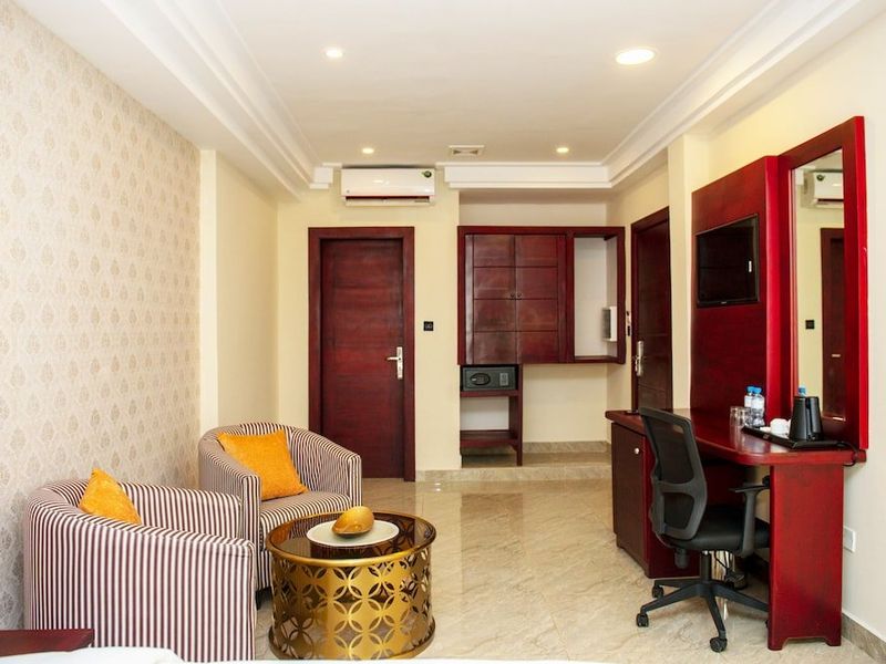 Hotel Photo 5