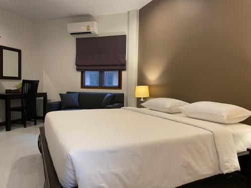 Hotel Photo 6