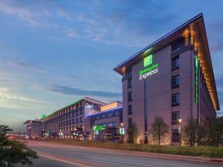 Фото отеля Holiday Inn Express Changchun Jingyue, an IHG Hotel