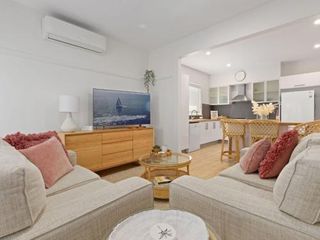 Hotel pic Husky Beach House by Experience Jervis Bay